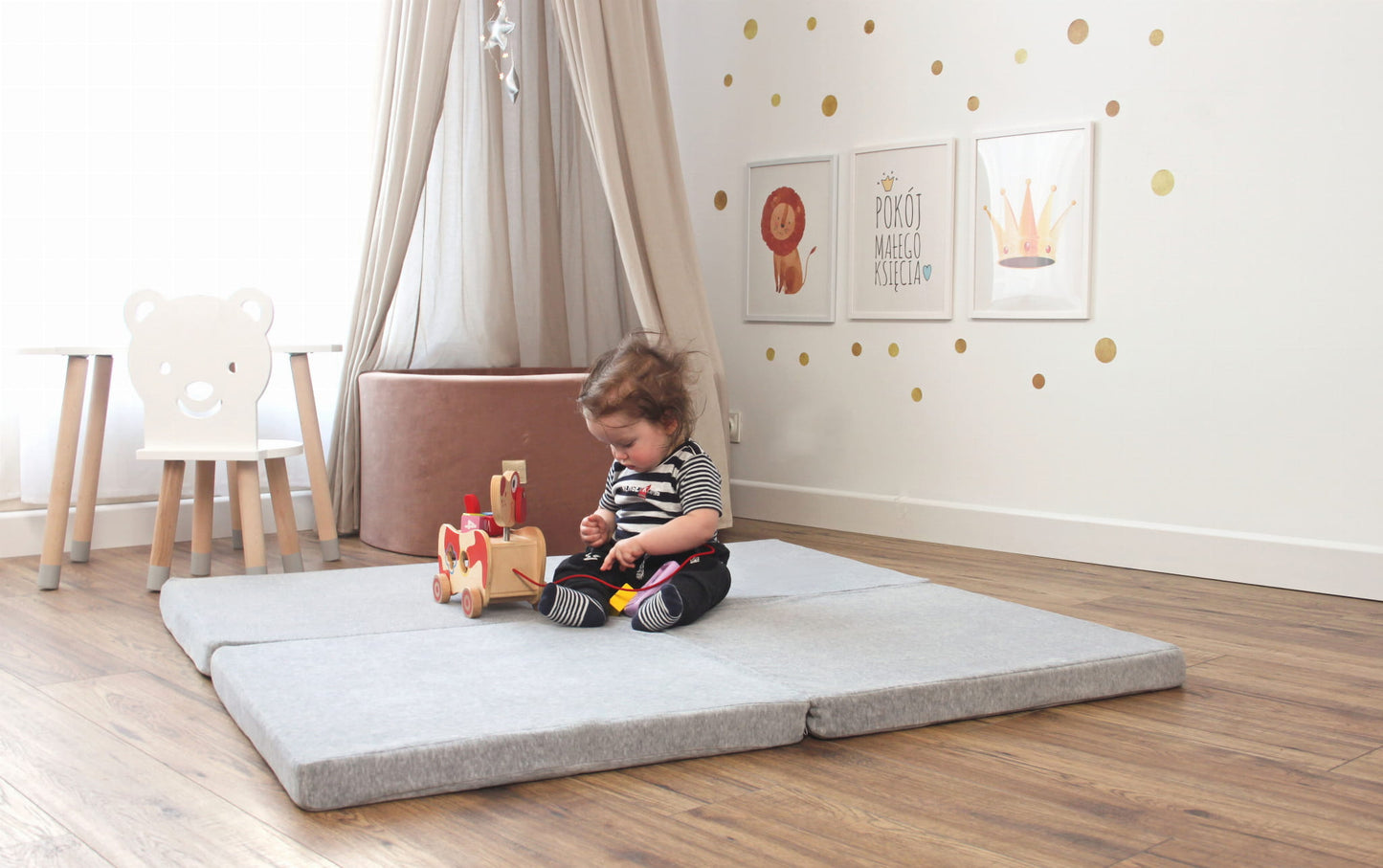 Square Foldable Play Mat Velvet |Light Grey