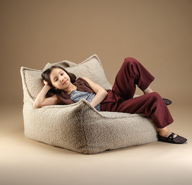 Biscuit Chair Club