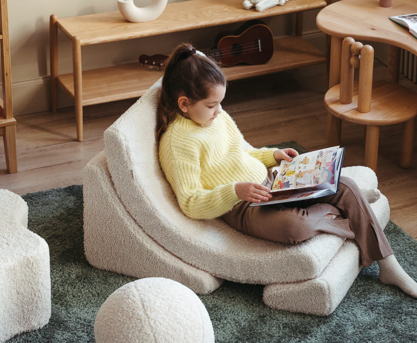 Cream White Moon Chair