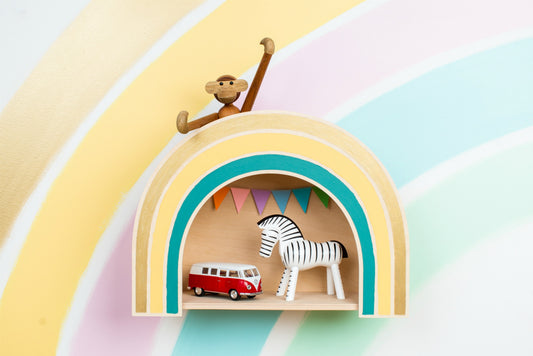 Ξύλινα ράφια διακόσμητικά παιδικού δωματίου