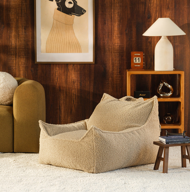 Biscuit Chair Club