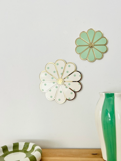 Plexi Wall Flower - Polka Dot Green