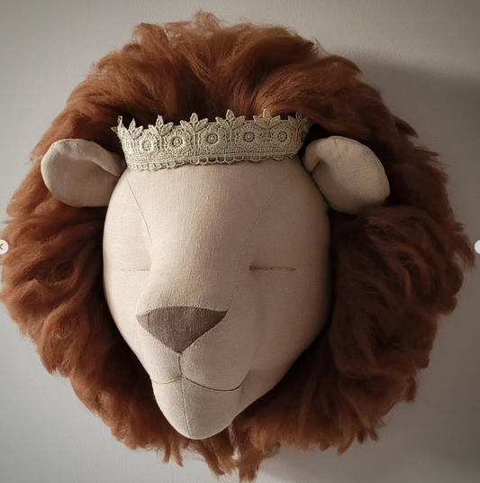 Lion beige with brown mane