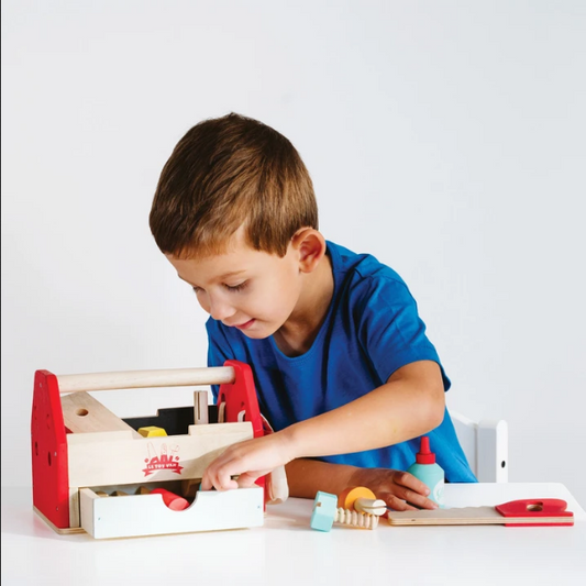 Εργαλειοθήκη με Εργαλεία